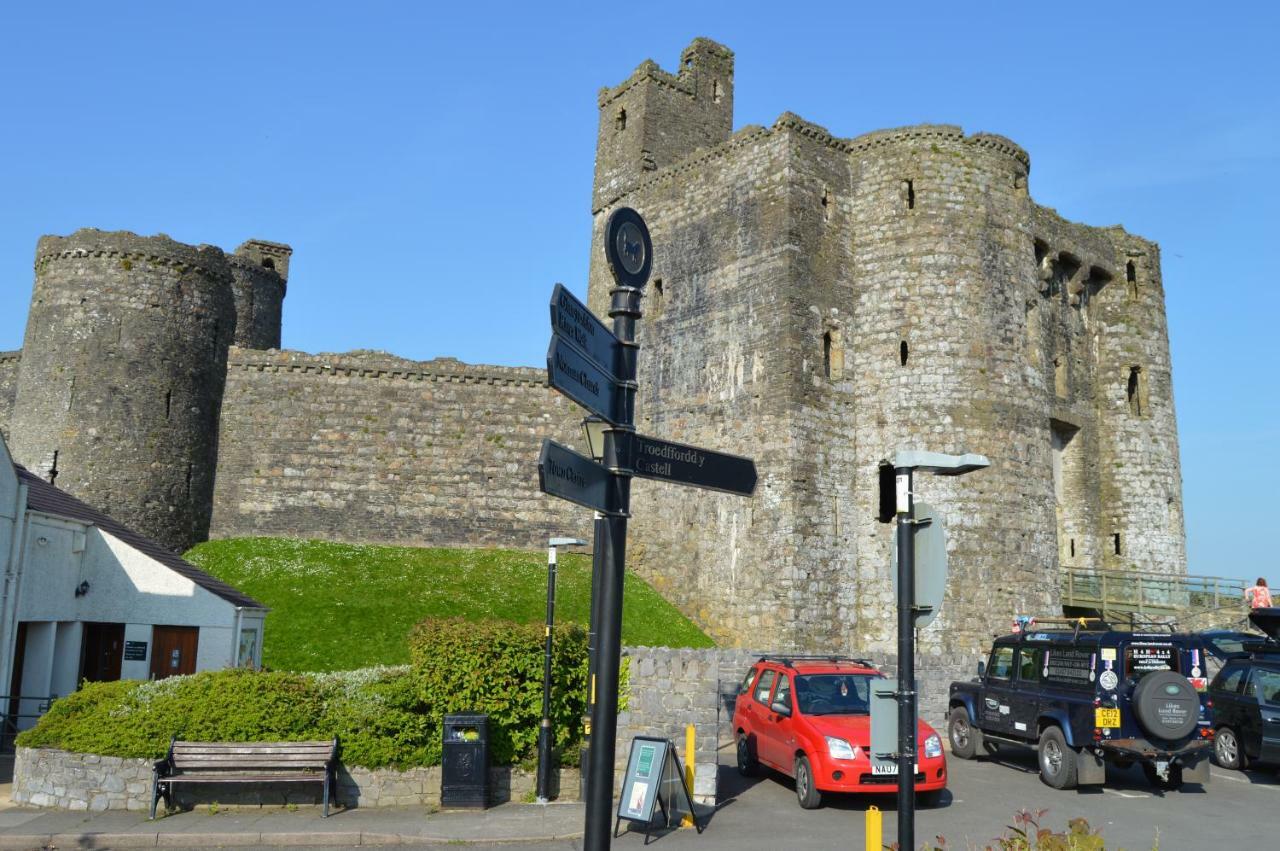 Caulfields Hotel Burry Port Exterior photo